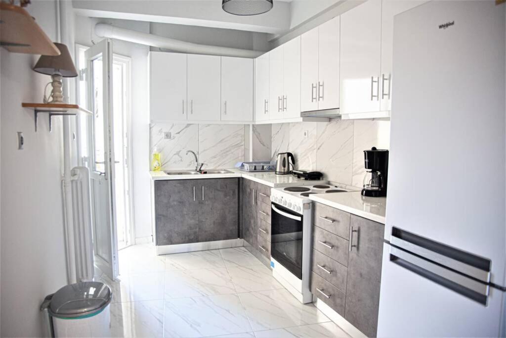 Athens Central 3Bd Apartment Next To Metro Luxury Dış mekan fotoğraf