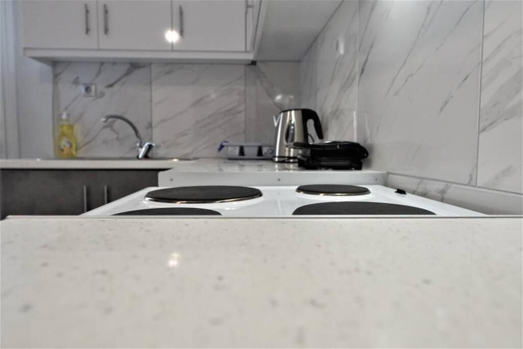Athens Central 3Bd Apartment Next To Metro Luxury Dış mekan fotoğraf